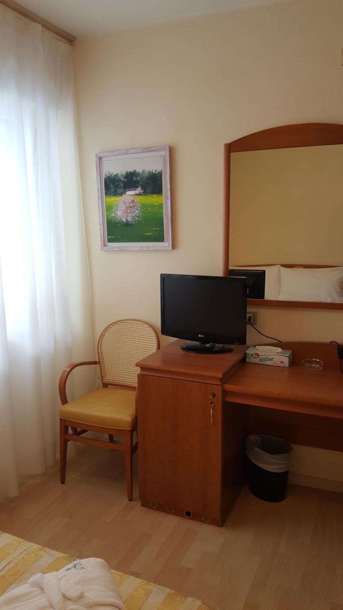 Hotel Arizona Lignano Sabbiadoro Room photo