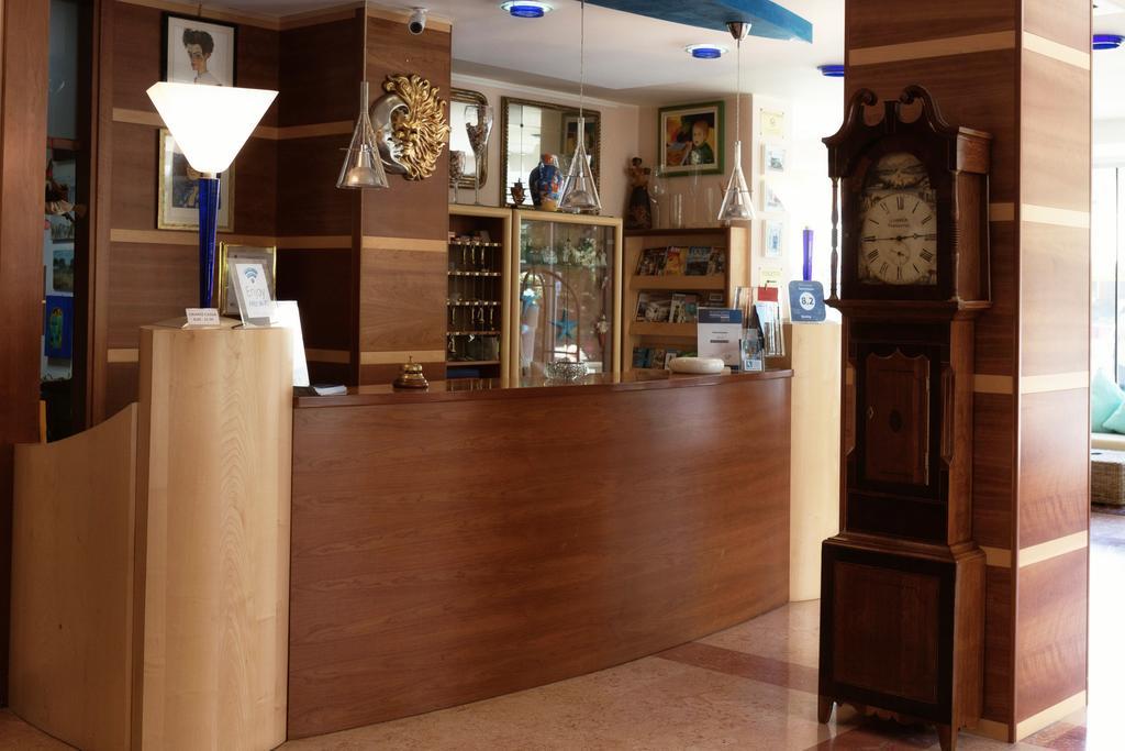 Hotel Arizona Lignano Sabbiadoro Exterior photo